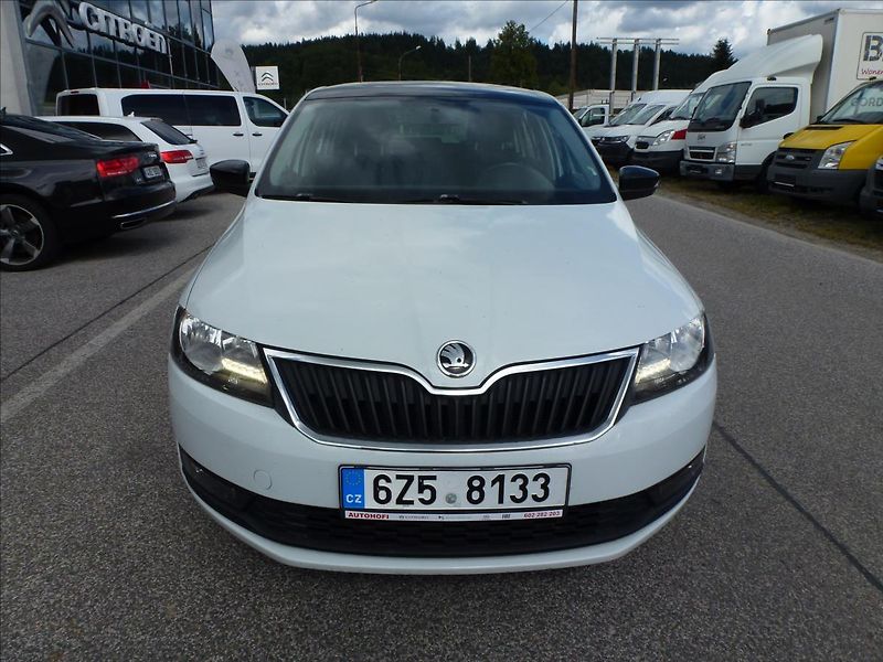 Škoda Rapid 1,4 TSI DSG Automat Spaceback - fotka 4 z 47