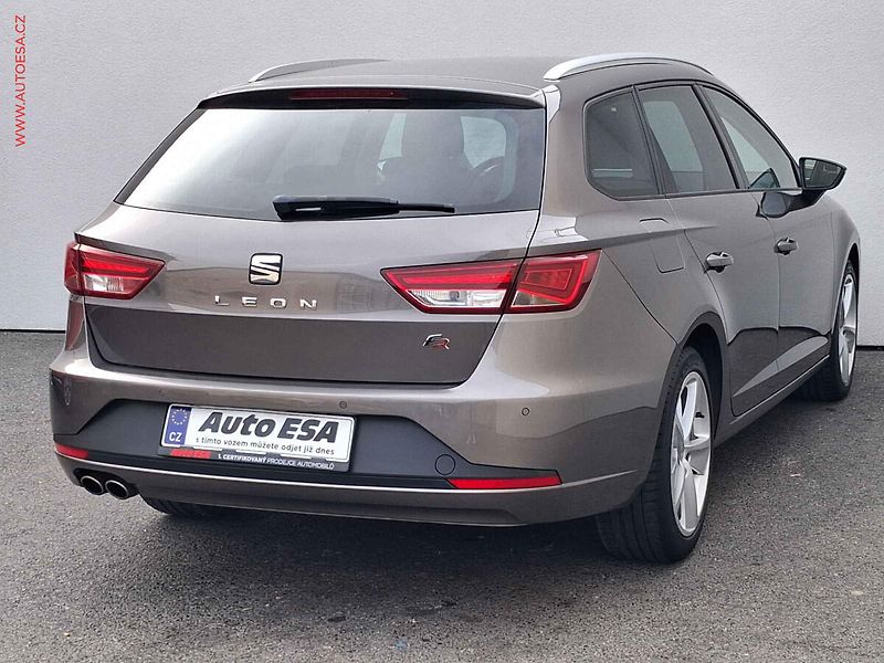 Seat Leon (2014) 1.4 TSi, FR, výhřev sed - fotka 4 z 16