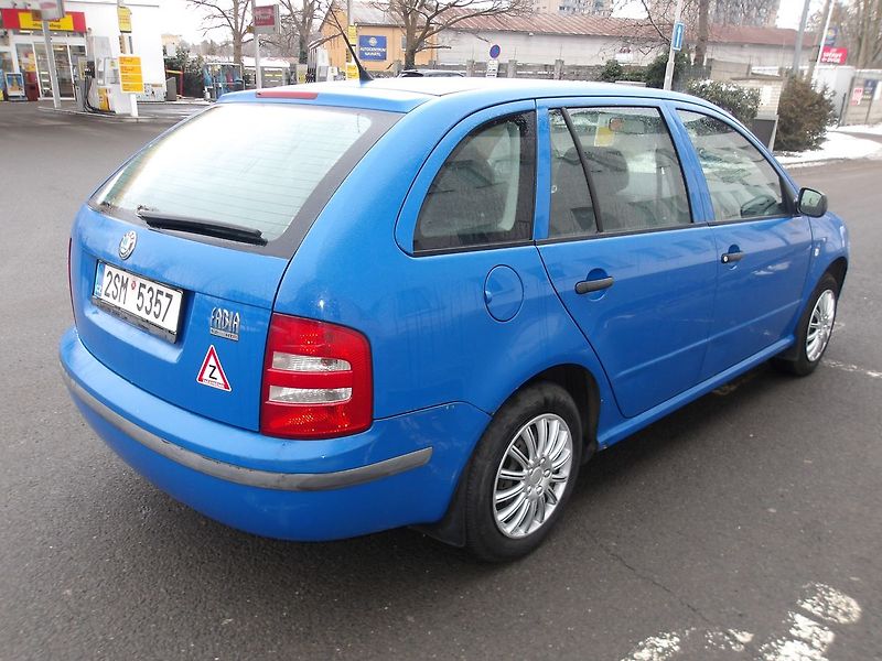 Škoda Fabia 1,2i 2xKOLA Nové v ČR!STK03/28 - fotka 8 z 28