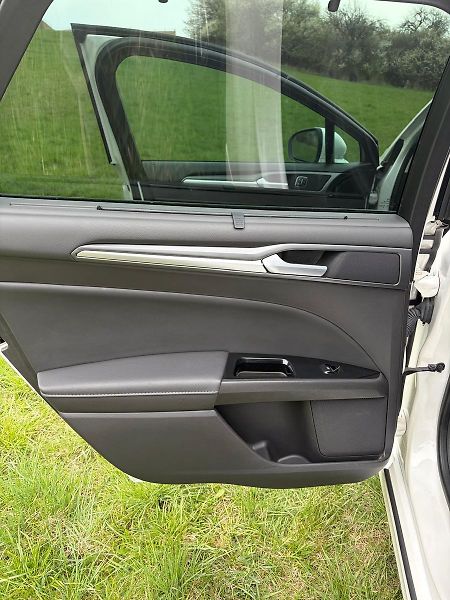 Ford Mondeo TITANIUM CZ AUT. TOP VÝBAVA ZÁ - fotka 10 z 26