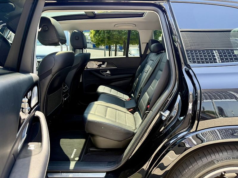Mercedes-Benz GLS (2019) 400 d 4MATIC - fotka 15 z 54