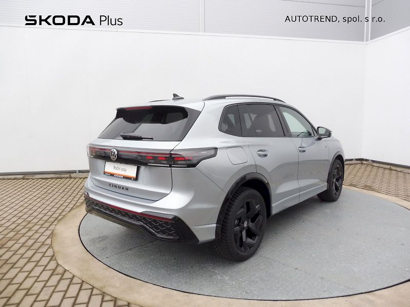 Volkswagen Tiguan (2026) R-Line 1,5 eTSI 110kW mHEV DSG - fotka 2 z 30