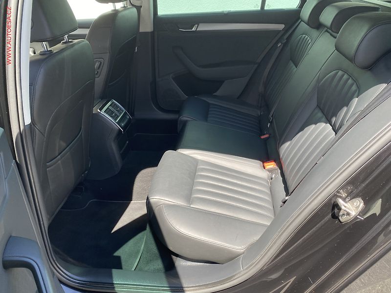Škoda Superb (2019) 1.5 TSi, Style, bixen, navi - fotka 10 z 19
