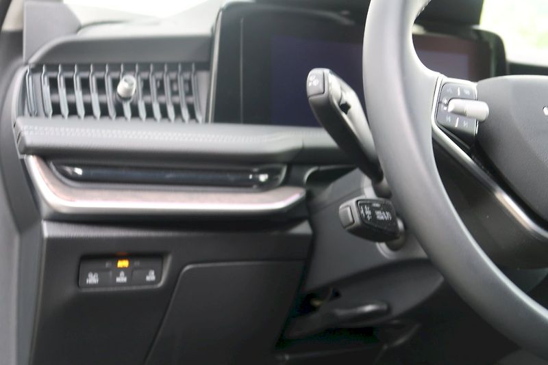 Škoda Superb (2025) L&K 2.0 TDI 142 kW 4x4 DSG - fotka 13 z 28
