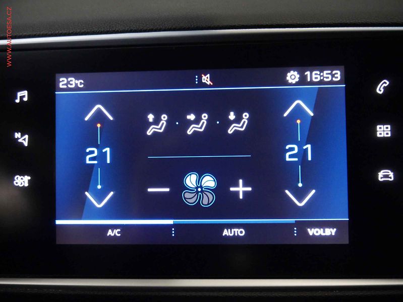 Peugeot 308 (2020) 1.5HDi, ČR, AC, tempo - fotka 13 z 17