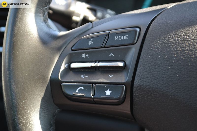 Hyundai i30 WG 1,5I MT SMART FL NAVI - fotka 32 z 45