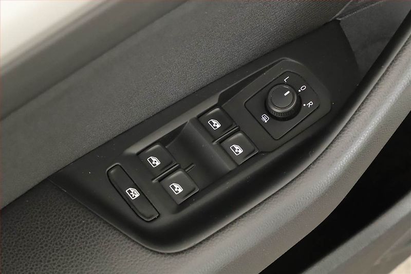 Volkswagen Passat (2019) 2.0 TDI, 4X4, Automat - fotka 10 z 18