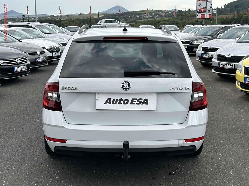 Škoda Octavia (2018) 1.4 TSI, 2.maj,ČR, autoAC - fotka 5 z 19