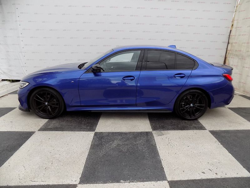 BMW Řada 3 (2020) 320d/xDrive/M-Sport/Full-LED/ - fotka 2 z 47