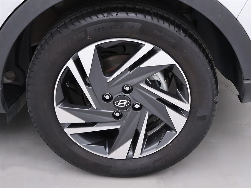 Hyundai Bayon 1,2 i 62kW Comfort CZ - fotka 25 z 32