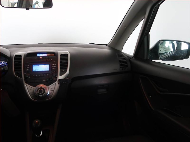 Hyundai ix20 (2015) 1.6 CRDi - fotka 8 z 12