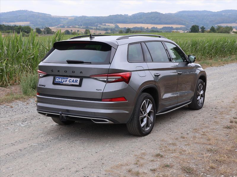 Škoda Kodiaq 2,0 TDI 147kW 4x4 CZ Sportline - fotka 7 z 30