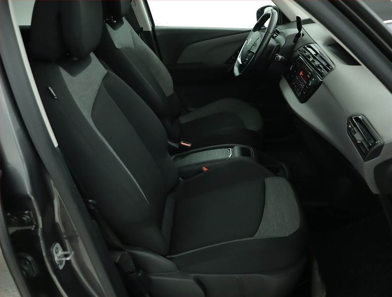 Citroën Grand C4 SpaceTourer (2020) 1.5 HDi, Automat, 7 míst, Navi - fotka 9 z 20