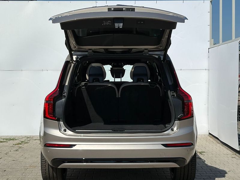Volvo XC90 Ultra Dark T8 299kW - fotka 8 z 24