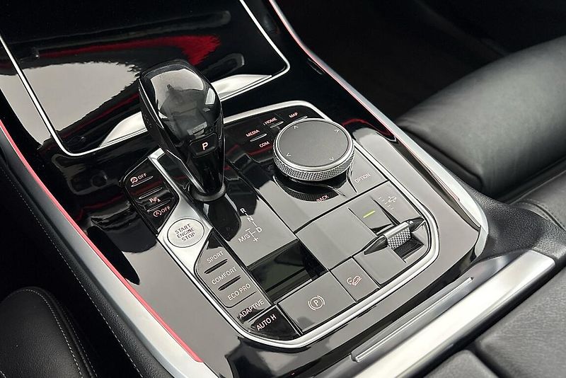 BMW X7 xDrive30d - fotka 11 z 28