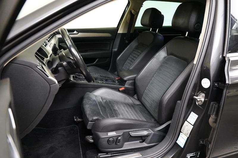 Volkswagen Passat - fotka 11 z 24