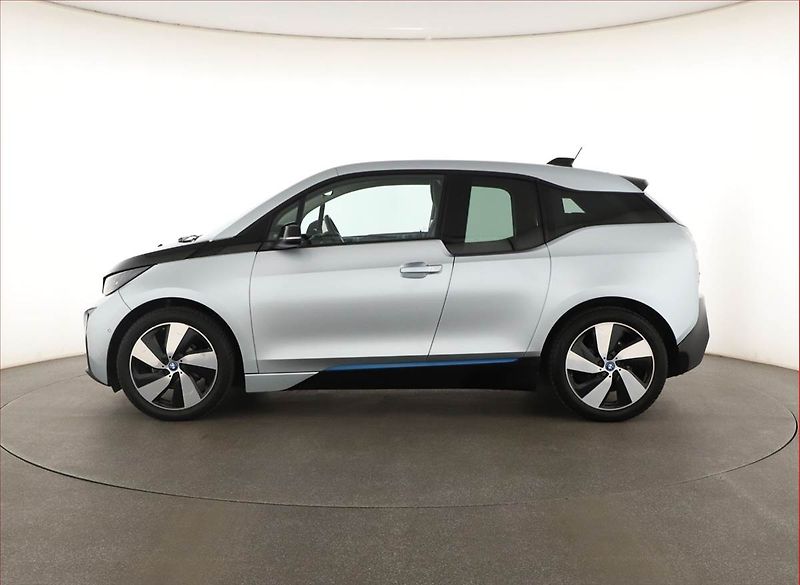 BMW i3 (2015) 60Ah BEV, SoH 82%, Automat - fotka 3 z 21