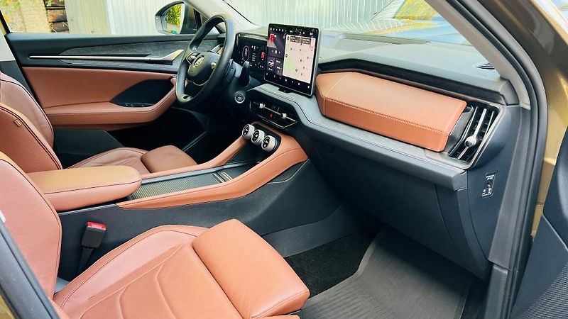 Škoda Kodiaq (2024) 2.0 TDI 142kW 4x4 DSG Exclusiv - fotka 31 z 64