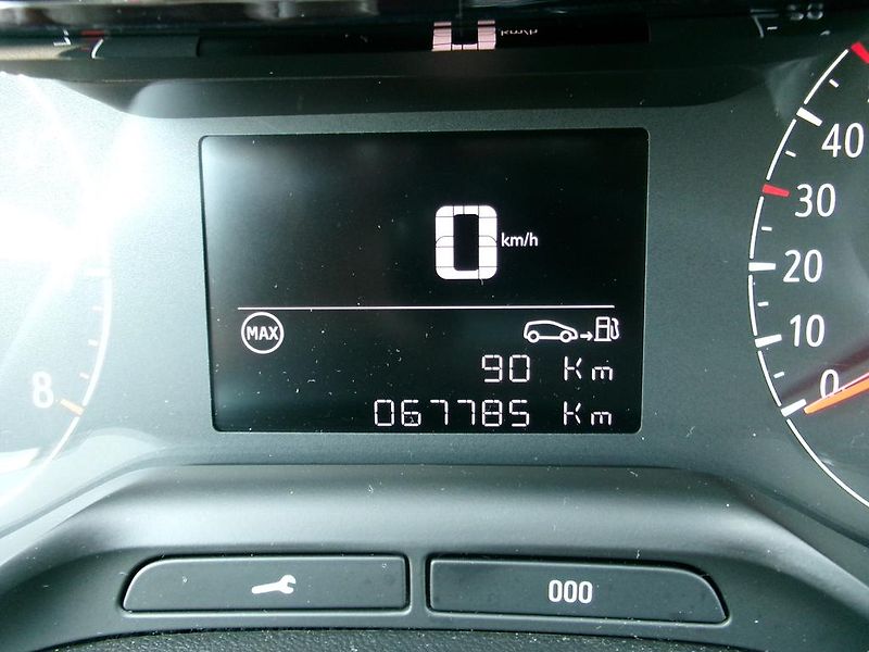 Opel Crossland (2022) 1.2 81kW KOUPENO .ČR,1.MAJITEL - fotka 11 z 14