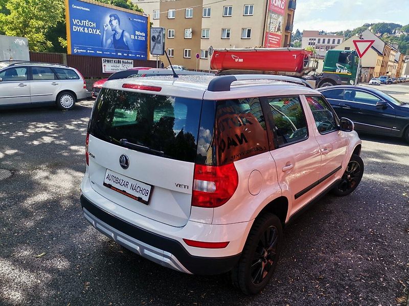 Škoda Yeti (2016) 1.2TSi 81kw Outdoor 1 majitel - fotka 23 z 25