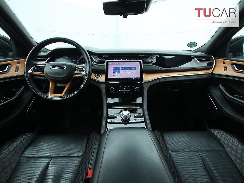 Jeep Grand Cherokee (2022) Summit Reserve 5.7 V8 HEMI  - fotka 12 z 41