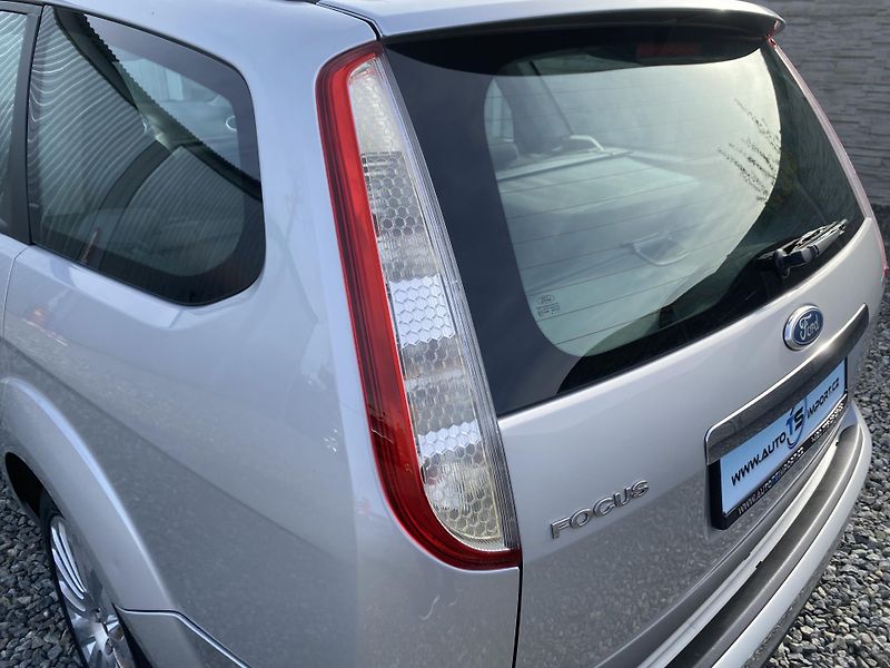 Ford Focus 2.0i 145PS LPG FORD COMBI TOP! - fotka 42 z 170