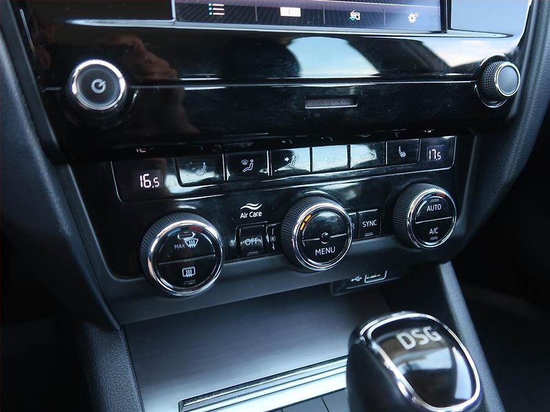 Škoda Octavia (2020) Ambition 1.5 TSI, Automat - fotka 14 z 15