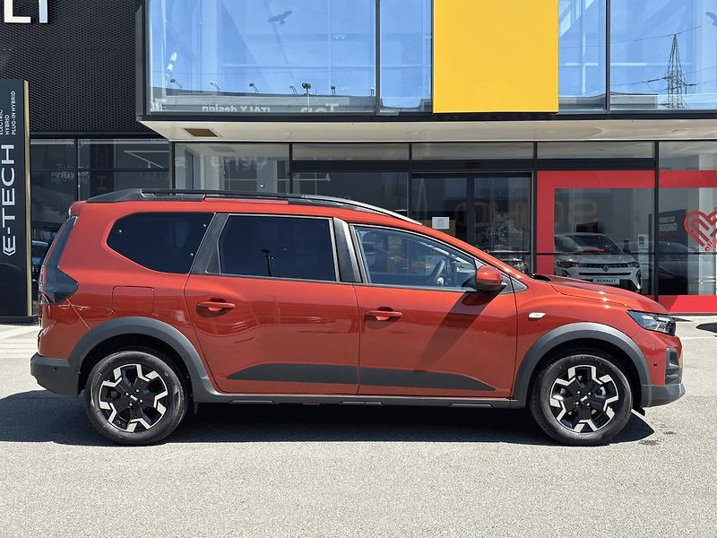 Dacia Jogger (2026) Journey TCe 110 7 míst - fotka 5 z 10