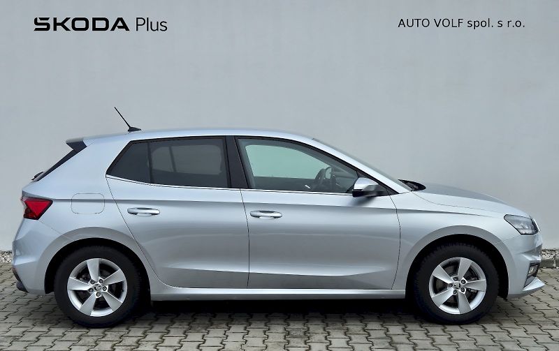 Škoda Fabia (2024) Top Selection 1.0 TSI 85 kW 6° - fotka 9 z 32
