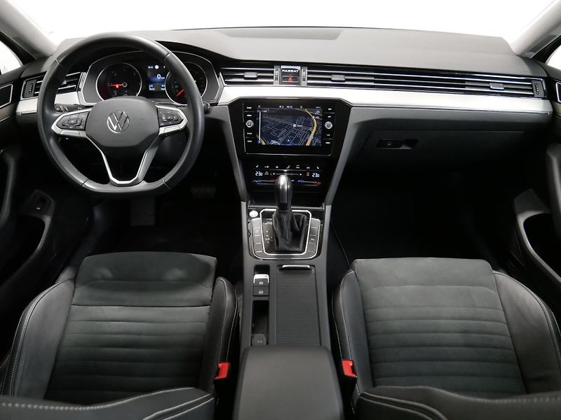 Volkswagen Passat - fotka 5 z 25