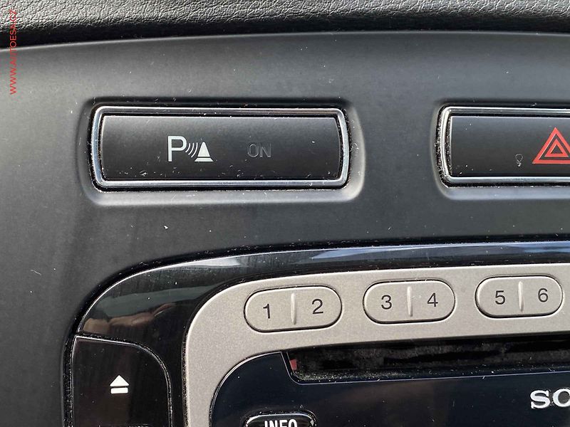 Ford Mondeo (2012) 2.0 TDCi, Trend - fotka 17 z 19
