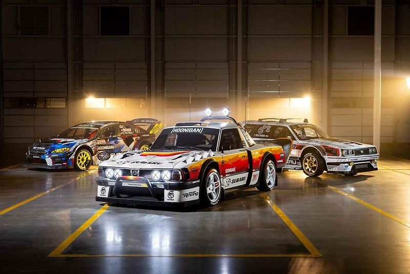 Gymkhana je zpět. Travis Pastrana usedne za volant upraveného Subaru Brataroo.