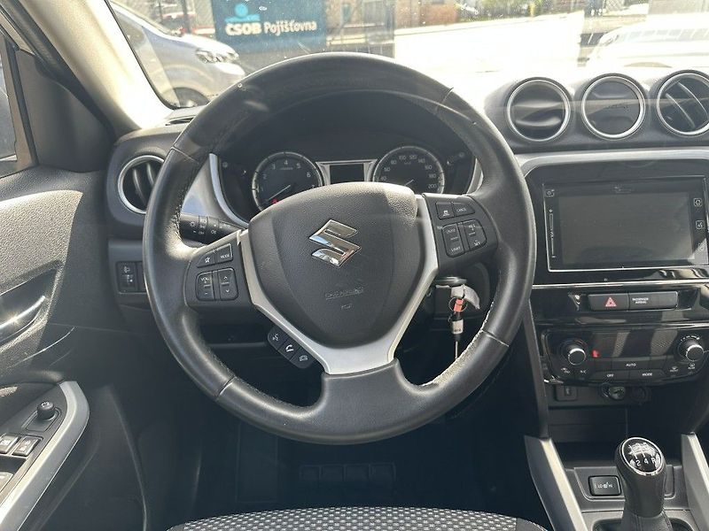 Suzuki Vitara 1.6i 88kW AllGrip 4x4 serviska - fotka 11 z 27