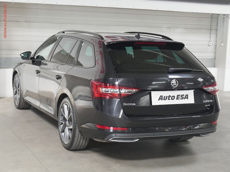 Škoda Superb (2018) 2.0 TDi 4x4, Ambition, DSG - fotka 4 z 26