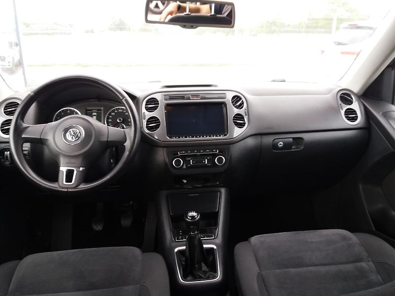 Volkswagen Tiguan 1.4TSi,Sport-Style,NAVI,KAMERA - fotka 10 z 25