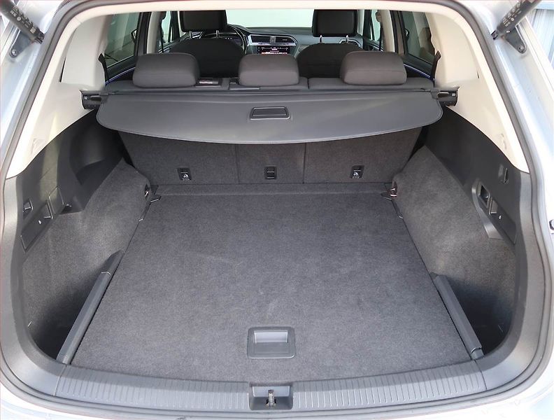 Volkswagen Tiguan Allspace (2022) Elegance 2.0 TDI - fotka 14 z 16