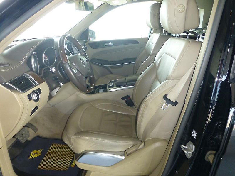 Mercedes-Benz GL (2014) 500-320KW*XENONY**7MÍST - fotka 11 z 33