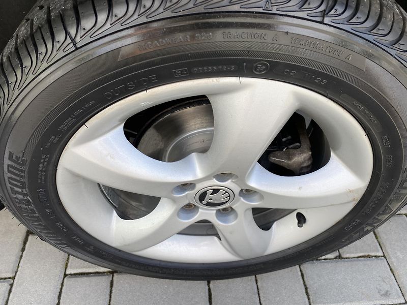 Škoda Fabia 1.4i 63kW-KLIMATIZACE-46 000KM - fotka 11 z 34