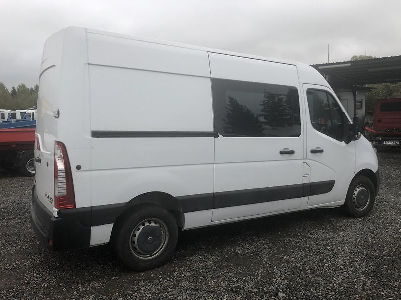 Opel Movano (2018) 2.3DCi 85000km, 9 mist,klima - fotka 4 z 11