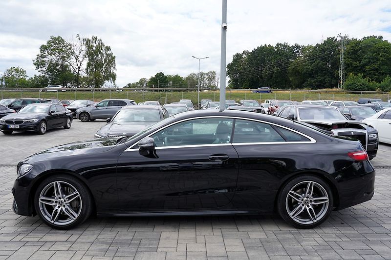 Mercedes-Benz Třídy E E 300d AMG Avantgarde/245 PS - fotka 3 z 34