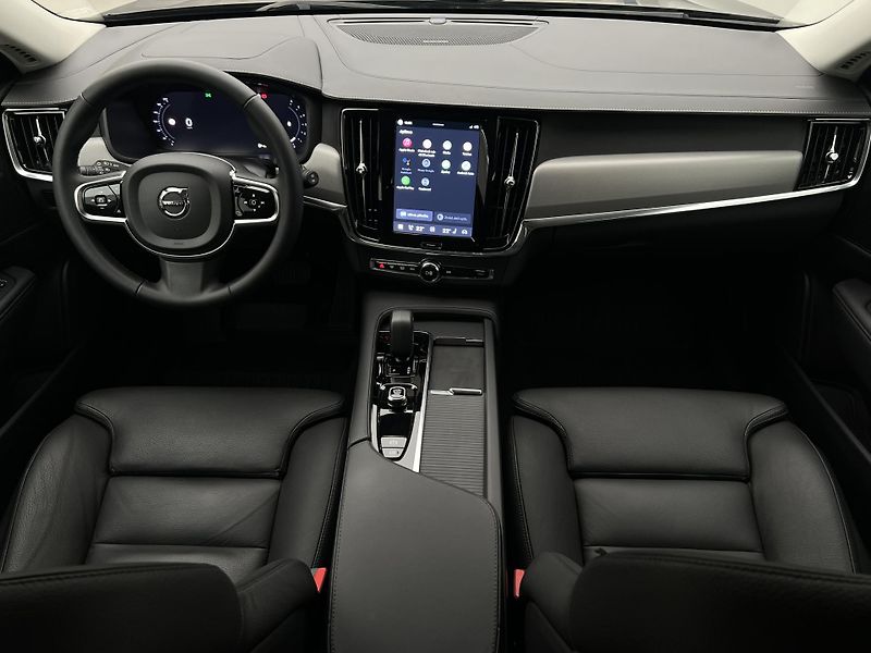 Volvo V90 CC B4 AWD BRIGHT PLUS AUT CZ - fotka 2 z 45