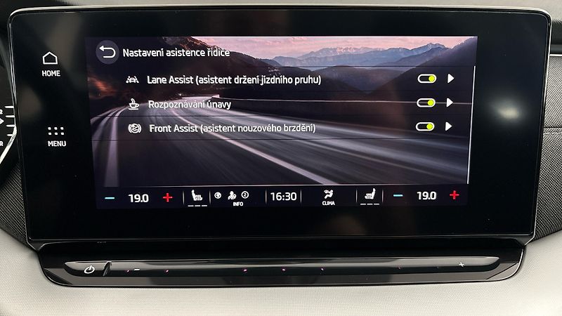 Škoda Octavia 1.5 TSI Style - fotka 23 z 25