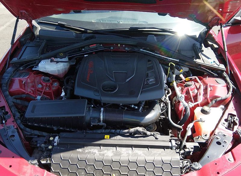 Alfa Romeo Giulia (2023) Auto na cestě - fotka 11 z 11