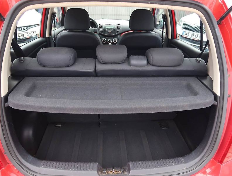 Hyundai i10 (2008) Classic 1.1, Serv.kniha, Tažné - fotka 13 z 15