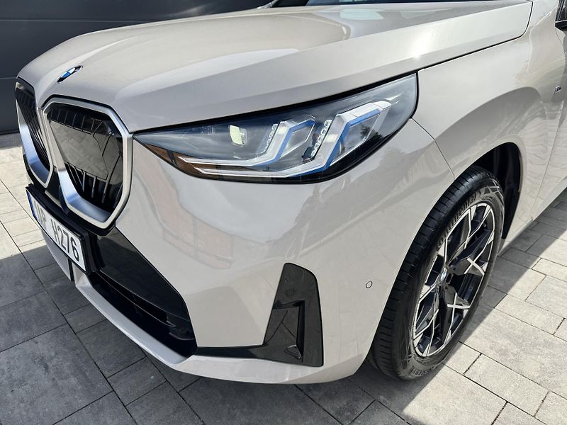 BMW X3 (2025) 20d Xdrive, M-paket, Záruka - fotka 5 z 33