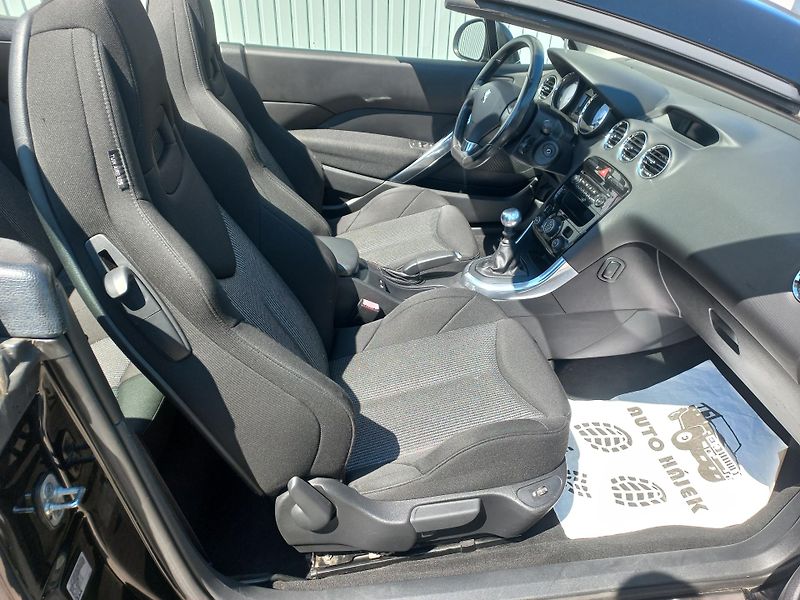 Peugeot 308 (2010) CC 1.6i 115kW  - fotka 15 z 19