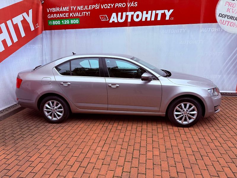 Škoda Octavia 1.4 TSi DSG Style, Navi, TOP - fotka 6 z 27