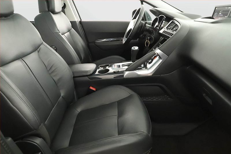 Peugeot 3008 (2014) 1.6 HDi, Automat, Navi, Xenony - fotka 7 z 18