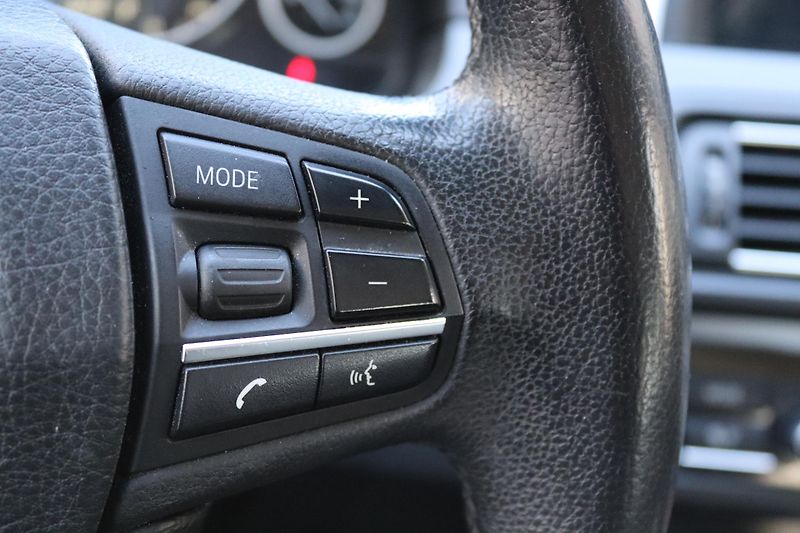 BMW Řada 5 530D XDRIVE F10 190kW - fotka 26 z 50
