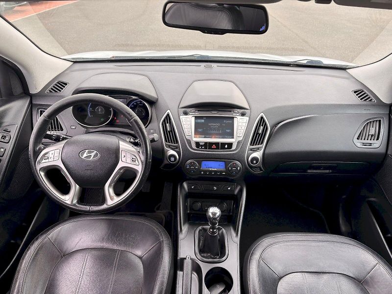 Hyundai ix35 (2010) CRDI 135 kW Premium 4X4 - fotka 8 z 29